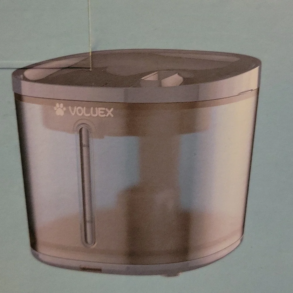 Voluex Intelligent Pet Fountain Electric Pump Filter Silent 2.3L New…